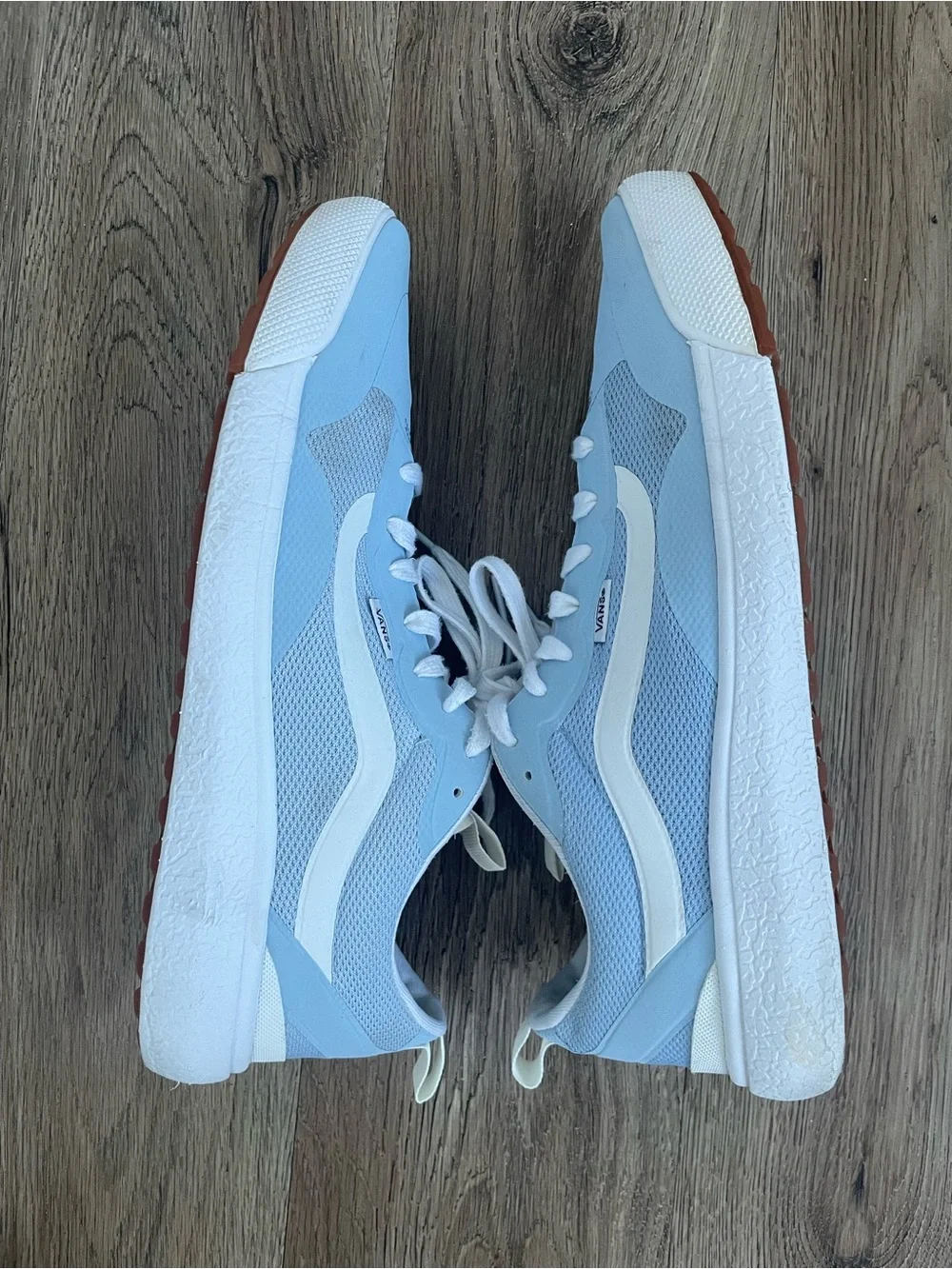 Men Size 12 Vans Ultrarange EXO Ultracush Powder Sky Blue White Shoes